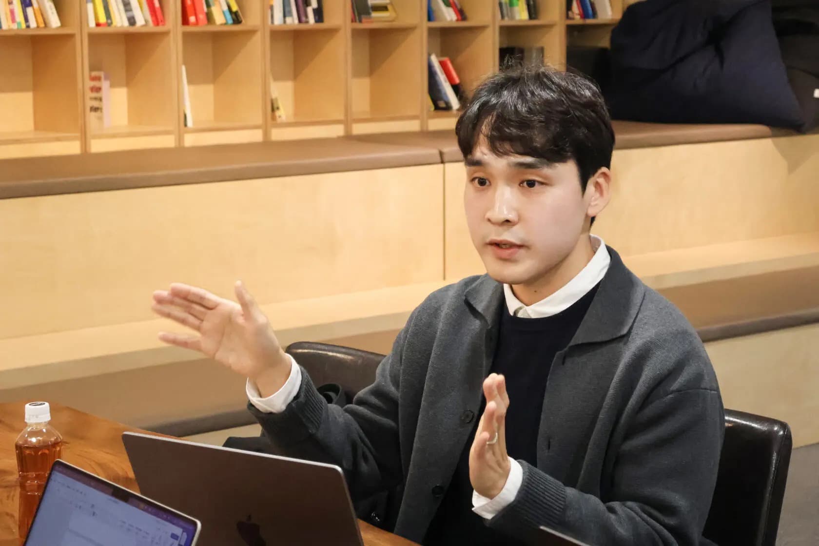 Answer Director Seokjong Oh speaking at the GEO outlook roundtable